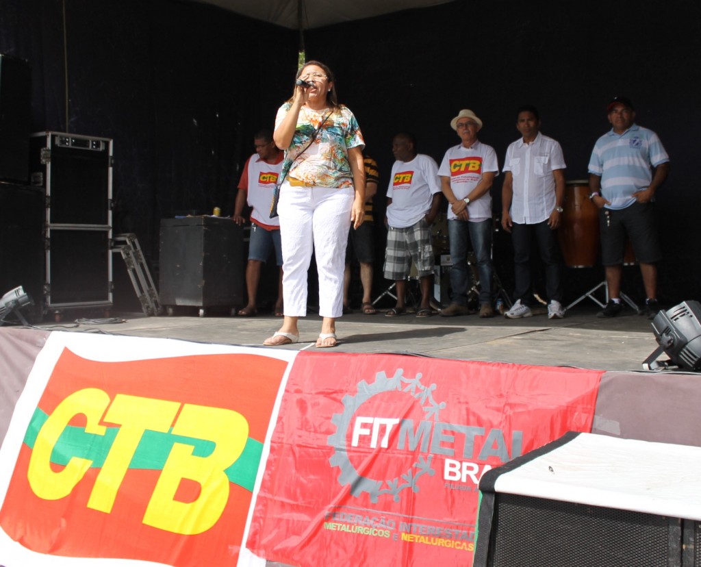 Hildinete Rocha, diretora da CTBMA, durante a tradicional festa dos Metalúrgicos de São Luis dia 1º de Maio.