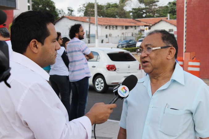 Ademar Sena explicou a pauta reivindicatória da categoria ao repórter da TV Difusora.