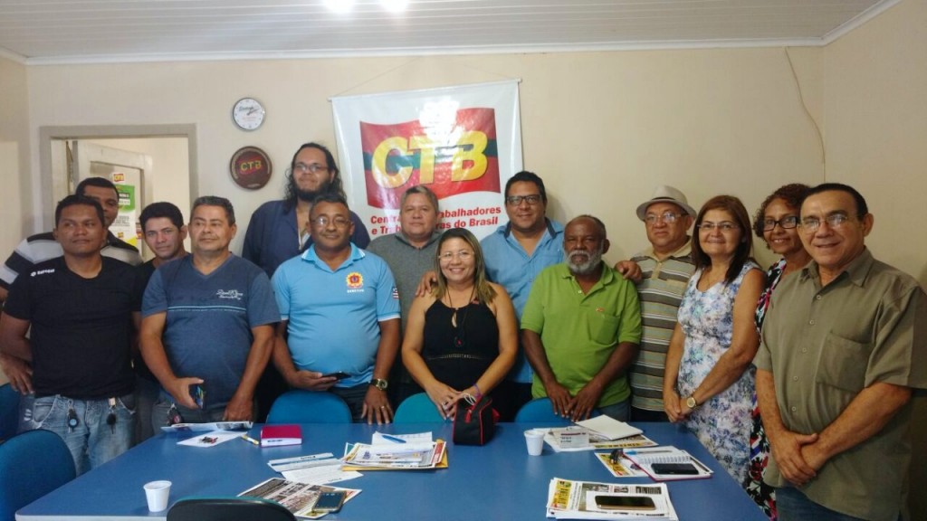 Presidente da CTB Nacional com lideranças em São Luís.